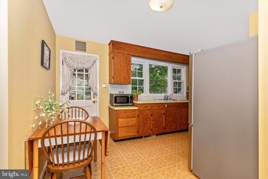 8488 Shepherdstown Pike, Shepherdstown, WV 25443 - photo 7