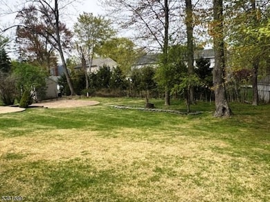 17 Hilltop Cir, Whippany, NJ 07981 - photo 3