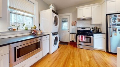 31 Woodman St unit 2, Jamaica Plain, MA 02130 - photo 4
