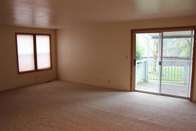 1192 E Evans Creek Rd, Rogue River, OR 97537 - photo 3