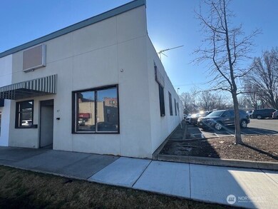 37 W Poplar St, Walla Walla, WA 99362 - photo 2