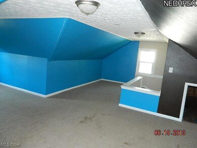 16705 Raymond St, Maple Heights, OH 44137 - photo 7