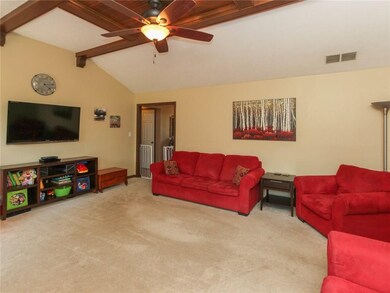 140 Williamsburg Ln, Franklin, IN 46131 - photo 6