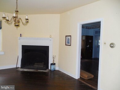 175 Sycamore Ln, Phoenixville, PA 19460 - photo 6