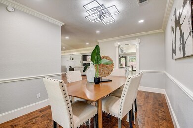 700 Kentwood Cir, Bedford, TX 76021 - photo 7