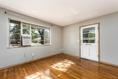 724 Village Dr unit 726, Columbus, OH 43214 - photo 4