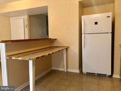 4889 Melbourne Rd, Baltimore, MD 21229 - photo 7