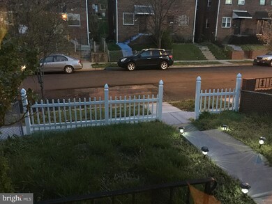 4224 H St SE, Washington, DC 20019 - photo 5