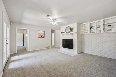 512 Caduceus Ln, Hurst, TX 76053 - photo 5