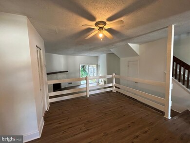 1046 Fox Run, Reading, PA 19606 - photo 7