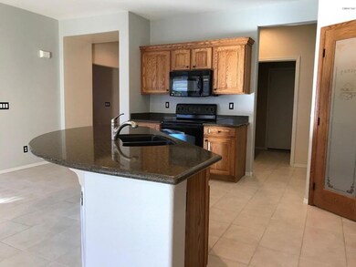 Crysti-Saddlehorn Kitchen 2