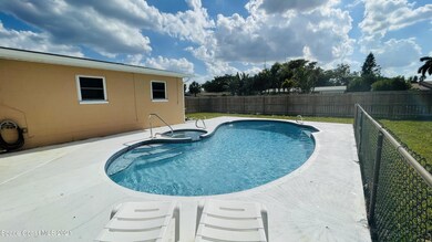 Pool2