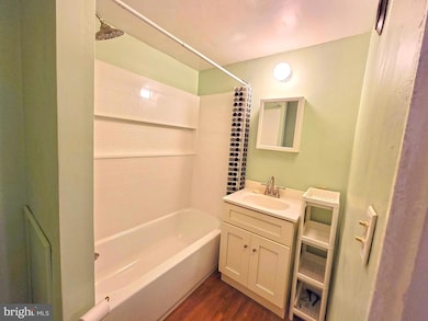 321 S 17th St, Reading, PA 19602 - photo 7