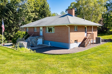 428 Maple St, Litchfield, CT 06759 - photo 4