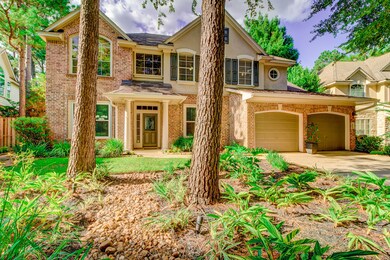 263 N Maple Glade Cir offers lush landscaping and