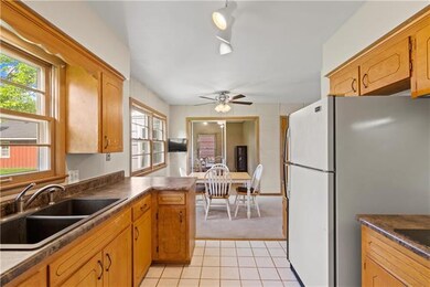 11412 W 57th St, Shawnee, KS 66203 - photo 7