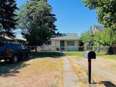508 S 10th St, Yakima, WA 98901 - photo 2