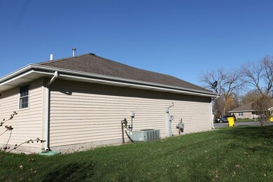 217 W 43rd Ct, Griffith, IN 46319 - photo 4