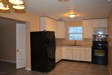 2237 Bills Dr, Jacksonville, FL 32210 - photo 6