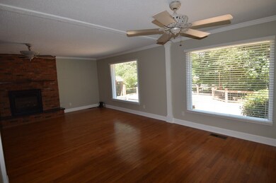 310 Aqua Vista Dr, Killen, AL 35645 - photo 2