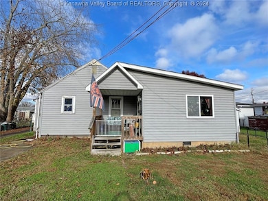 301 & 301 1/2 22nd St, Dunbar, WV 25064 - photo 2