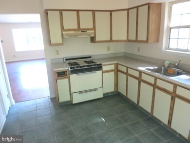 49 Woodvale Dr, Atco, NJ 08004 - photo 7