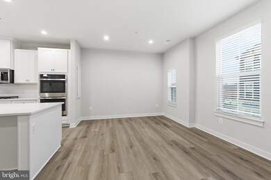 2552 -B Verona Place, Ellicott City, MD 21042 - photo 5