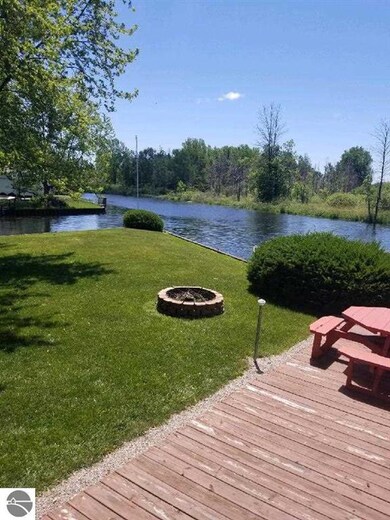 160 S Main St, Au Gres, MI 48703 - photo 3