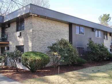 12 Strawberry Bank Rd unit 15, Nashua, NH 03062 - photo 2