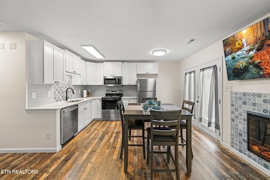 1305-Mountain-Meadows-Way-3-Sevierville-