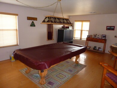 FORMAL LIVING/DINING