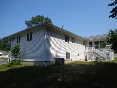 276 Huse Rd, Manchester, NH 03103 - photo 5