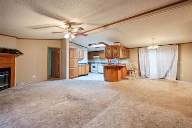 5211 S 70th Ave E, Newton, IA 50208 - photo 5