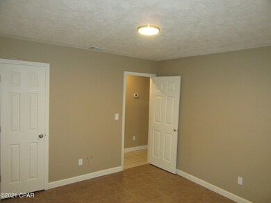 1410 New York Ave unit B, Lynn Haven, FL 32444 - photo 6