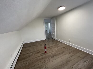 223 Child St unit 2, Warren, RI 02885 - photo 4