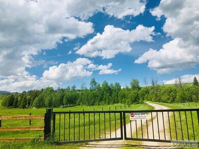 Entry to Grayling Creek Ridge