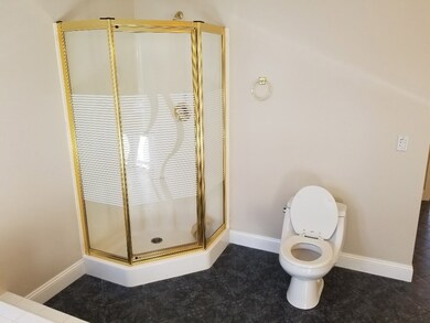 16 Hamlet Ct, Bristol, RI 02809 - photo 4