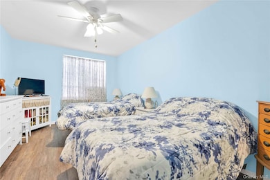 Mitchell Gardens Co-Op #3 unit 5G, Flushing, NY 11354 - photo 6