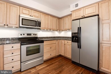 2217L Lovedale Ln unit 211A, Reston, VA 20191 - photo 3