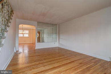 802 Crescent Dr, Glenolden, PA 19036 - photo 5