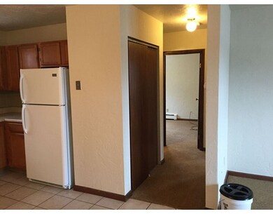 365 Hamilton St unit 6, Worcester, MA 01604 - photo 3