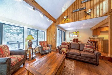 5 Rachel Ct unit 3, Lincoln, NH 03251 - photo 3