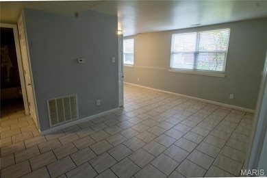 313 Mount Everest Dr unit C, Fenton, MO 63026 - photo 3