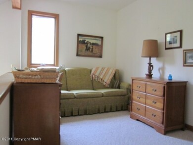 304 Duster Ln, Pocono Pines, PA 18350 - photo 6