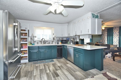 1229 E 8th St, Okmulgee, OK 74447 - photo 4