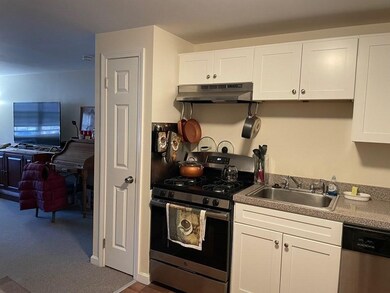 361 Hildreth St unit 22, Lowell, MA 01850 - photo 4