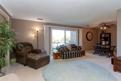 2114 W 1st St unit 6, Cedar Falls, IA 50613 - photo 5