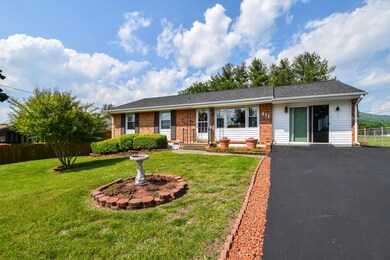 511 Stacie Dr Vinton VA 24179-large-001-