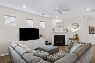 5-web-or-mls-CoastalREphoto 712 Newbury