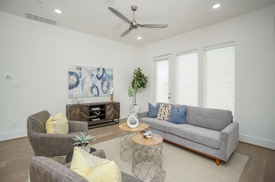 8972 Lavender St, Houston, TX 77016 - photo 2